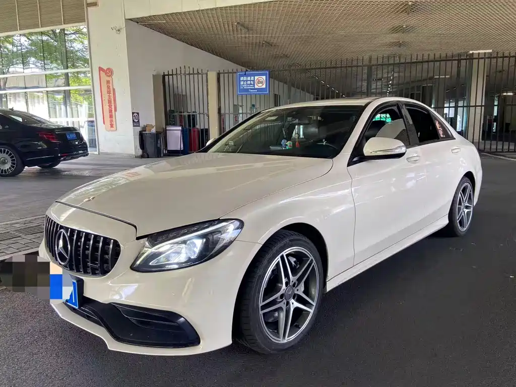 Mercedes-Benz C-Class 2018