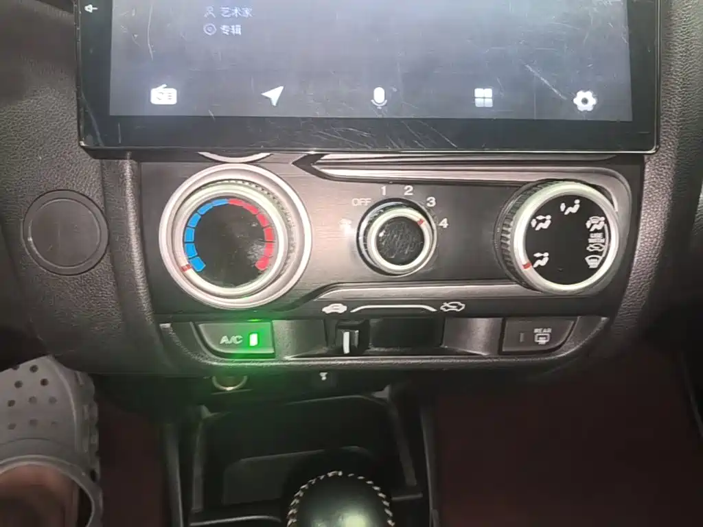 Honda Fit — миниатюра 13