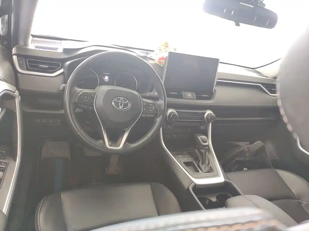 Toyota Wildlander — миниатюра 10