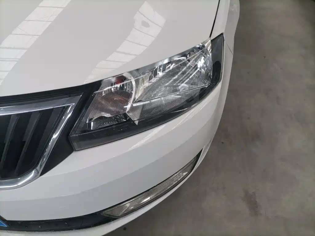 Skoda Rapid Spaceback — миниатюра 24