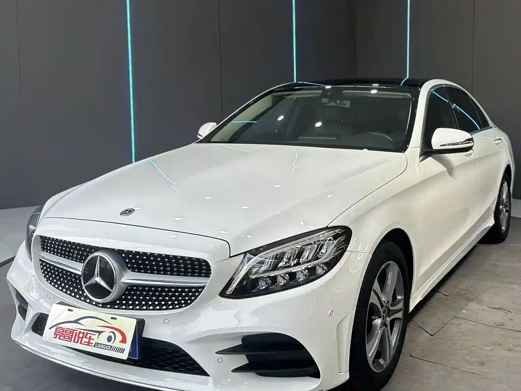 Mercedes-Benz C-Class 2021