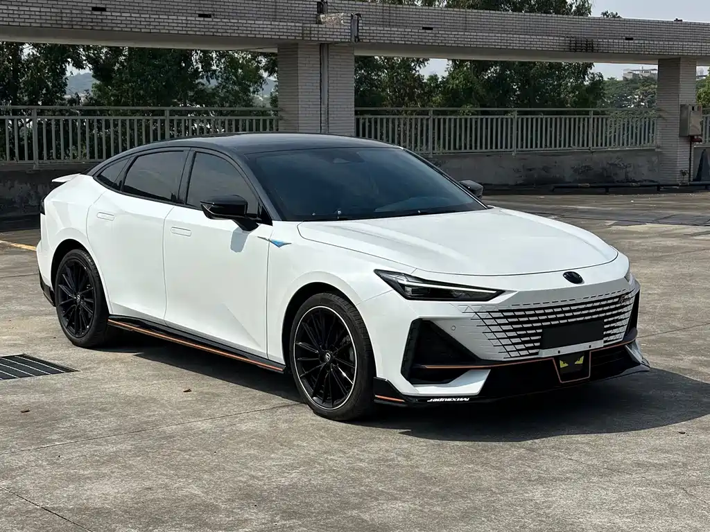 Changan UNI-V — миниатюра 3