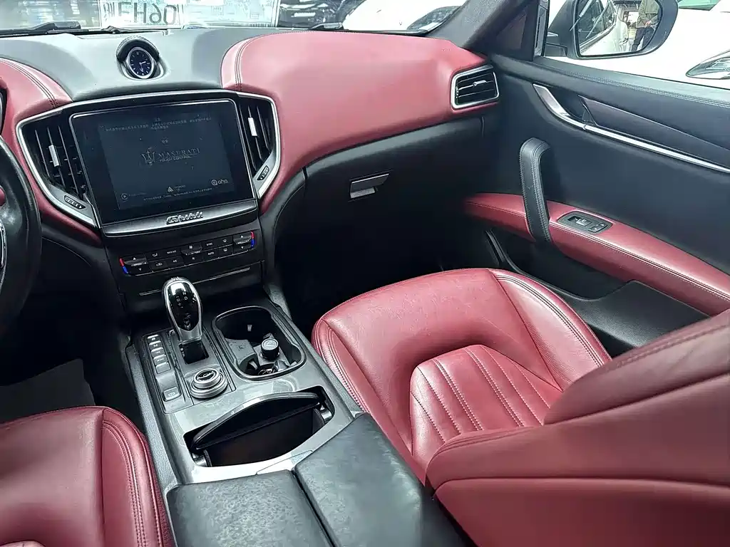 Maserati Ghibli — миниатюра 5