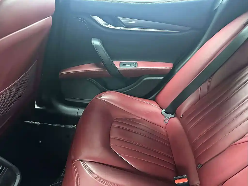 Maserati Ghibli — миниатюра 16