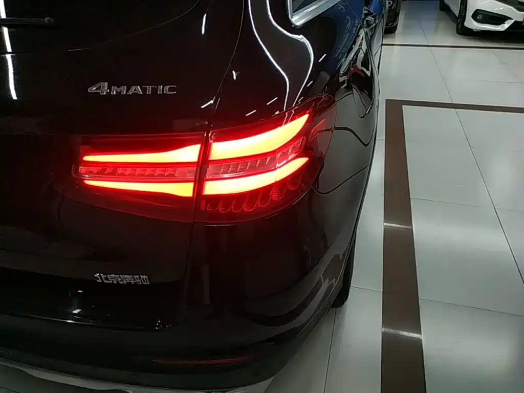 Mercedes-Benz GLC — миниатюра 8