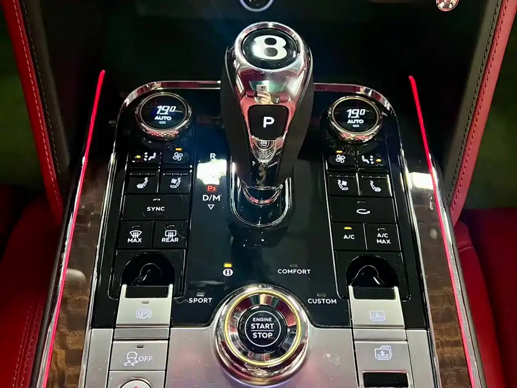 Bentley Flying Spur — миниатюра 15