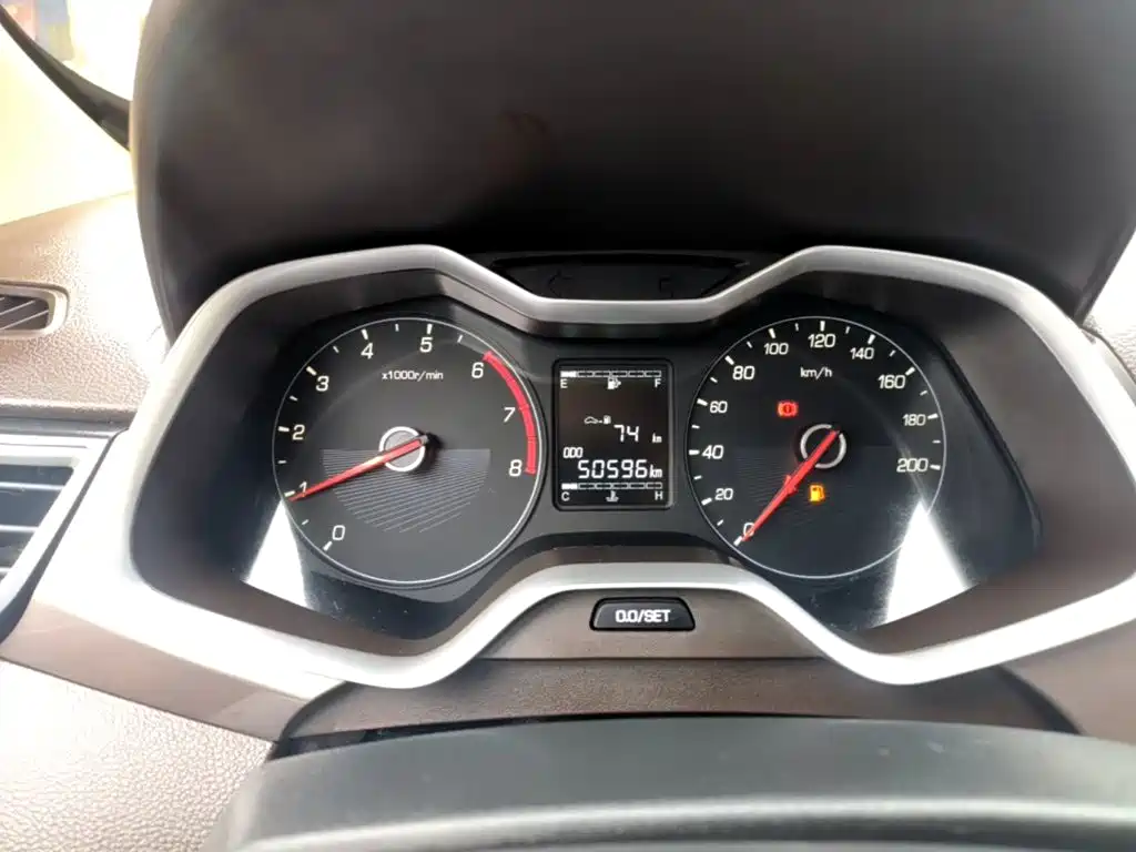 Baojun 310W — миниатюра 12