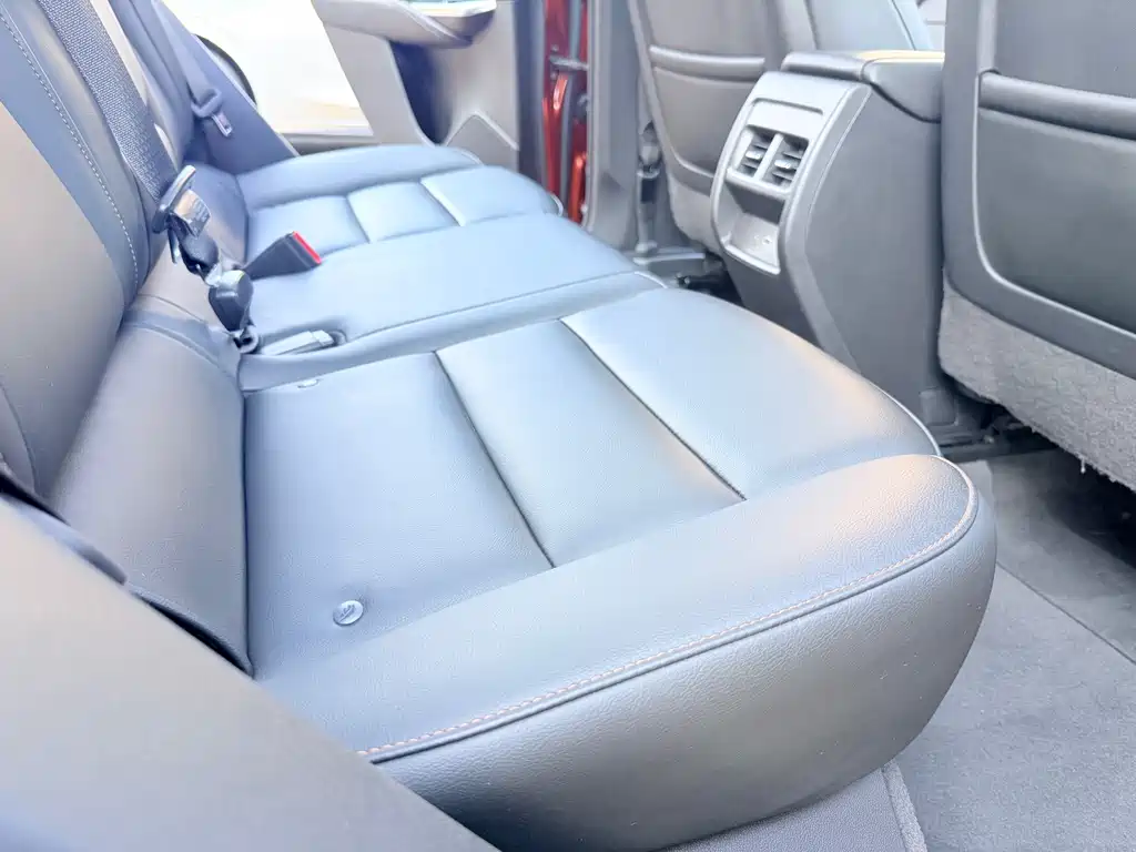 Cadillac XT4 — миниатюра 11