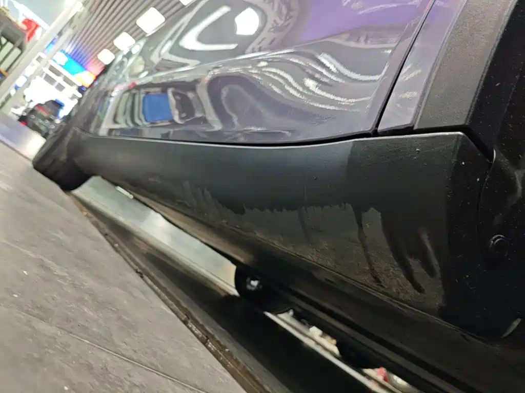 Tesla Model Y — миниатюра 21