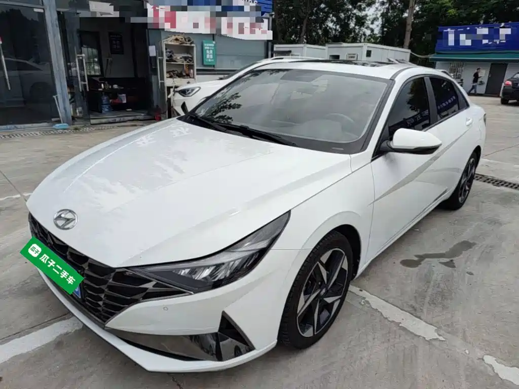 Hyundai Elantra — миниатюра 2
