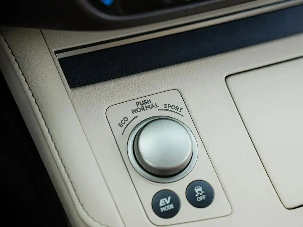 Lexus ES — миниатюра 20