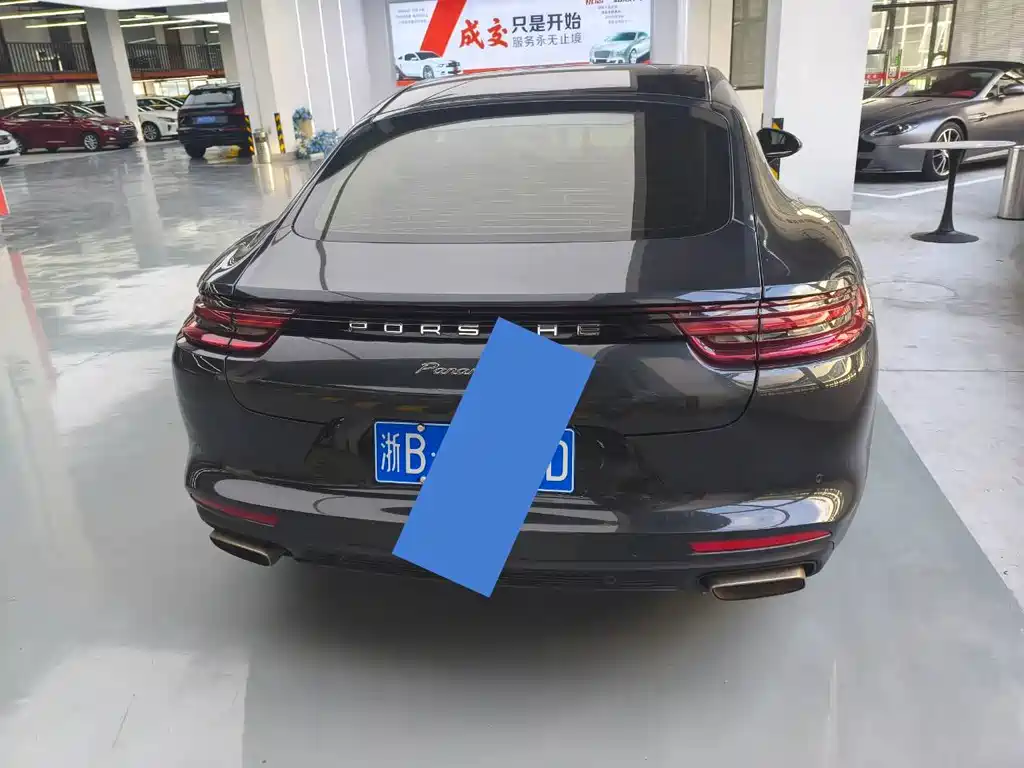 Porsche Panamera — миниатюра 9