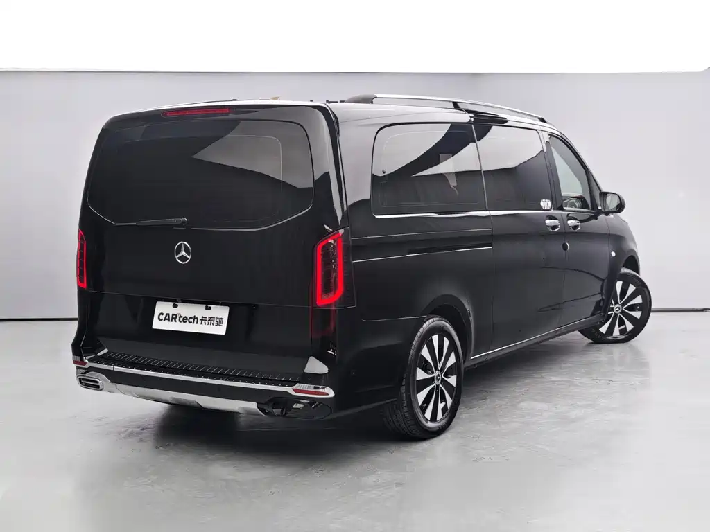 Mercedes-Benz Vito 2021 2.0T Elite 7 мест