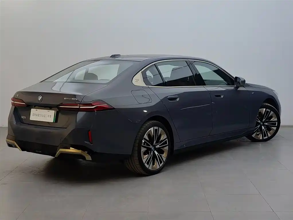 BMW i5 2025 eDrive 40L M Sport