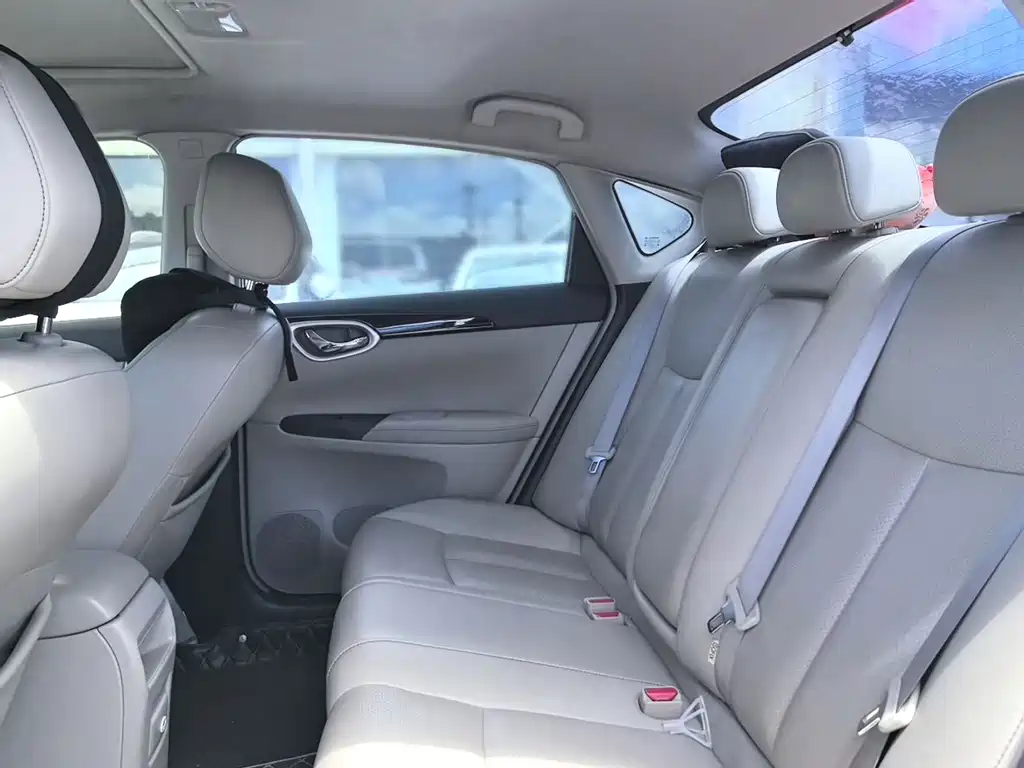 Nissan Sylphy — миниатюра 6