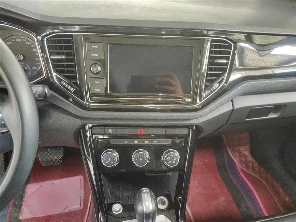 VOLKSWAGEN T ROC EXPLORING SONGS