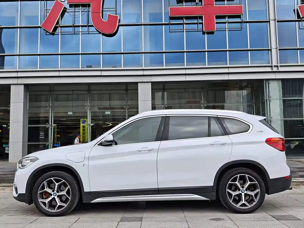 BMW X1 New Energy — миниатюра 2