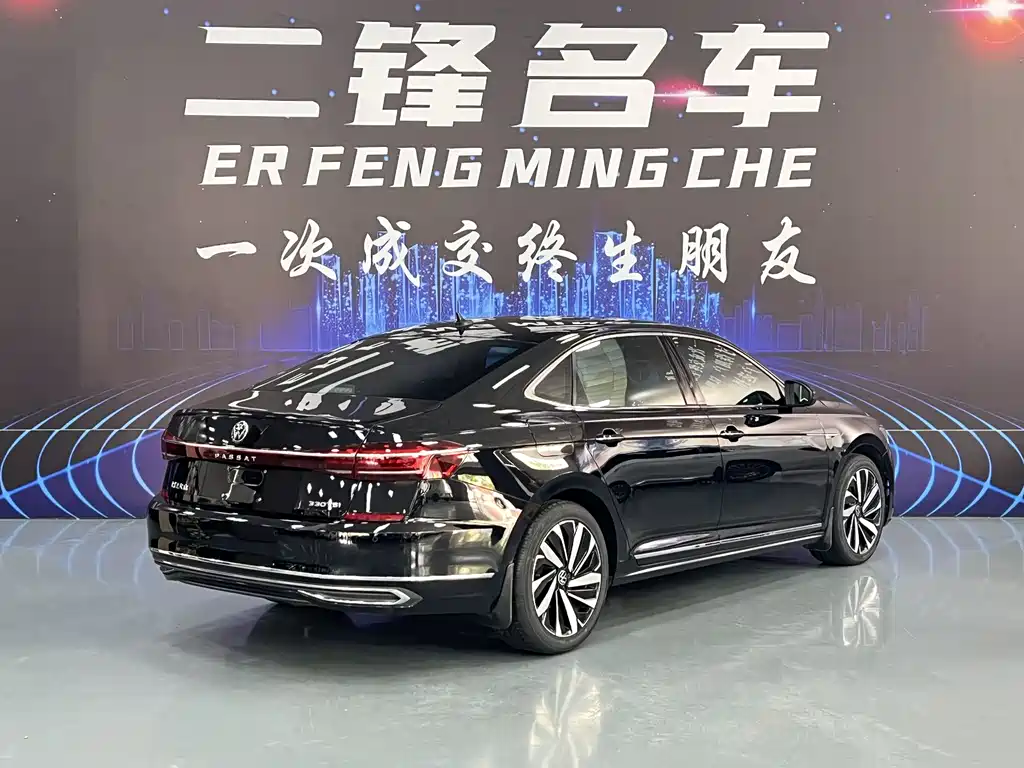 Volkswagen Passat 2022 330TSI Elite