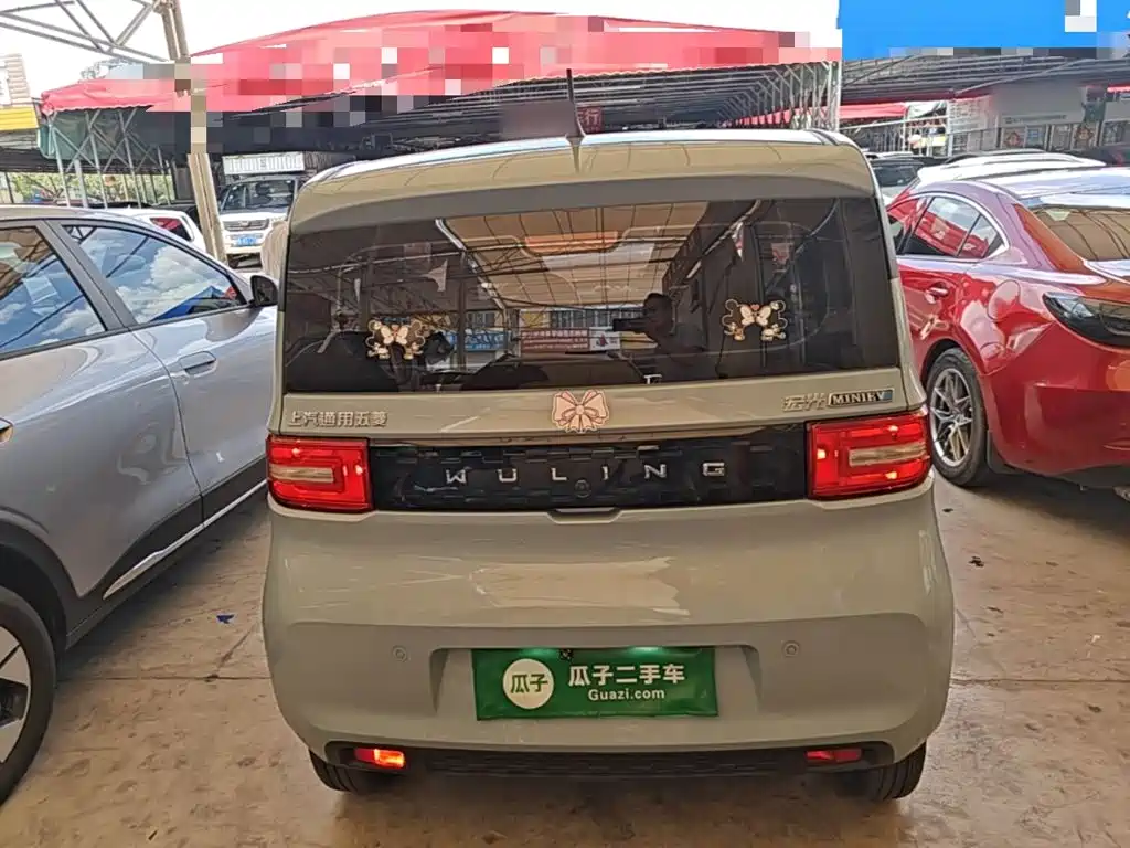 Wuling MINIEV — миниатюра 6