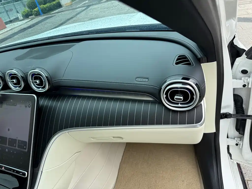 Mercedes-Benz C-Class — миниатюра 44
