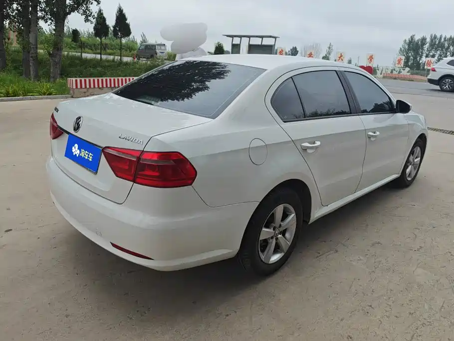 Volkswagen Lavida — миниатюра 3