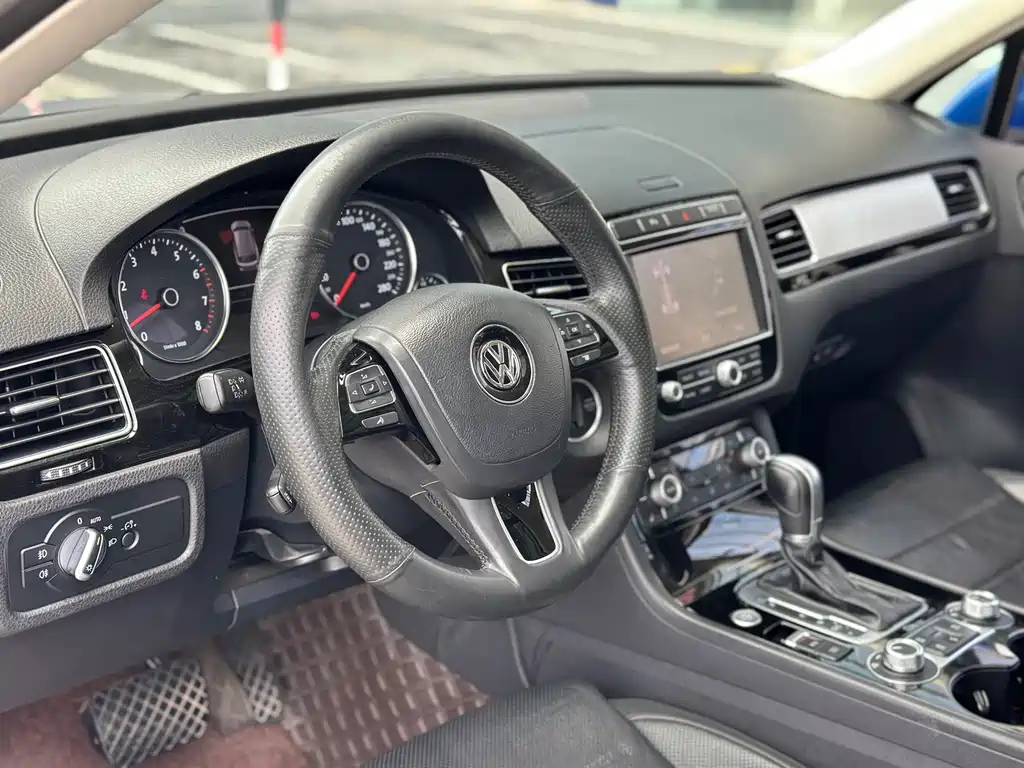 Volkswagen Touareg — миниатюра 15
