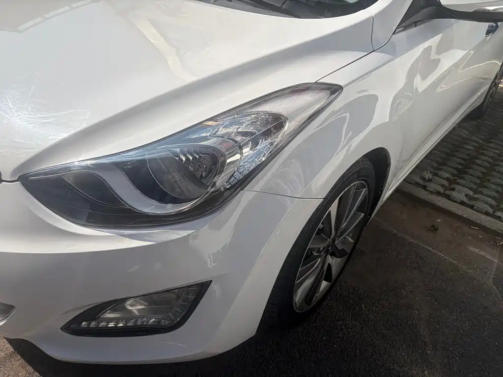 Hyundai Elantra Langdong — миниатюра 12