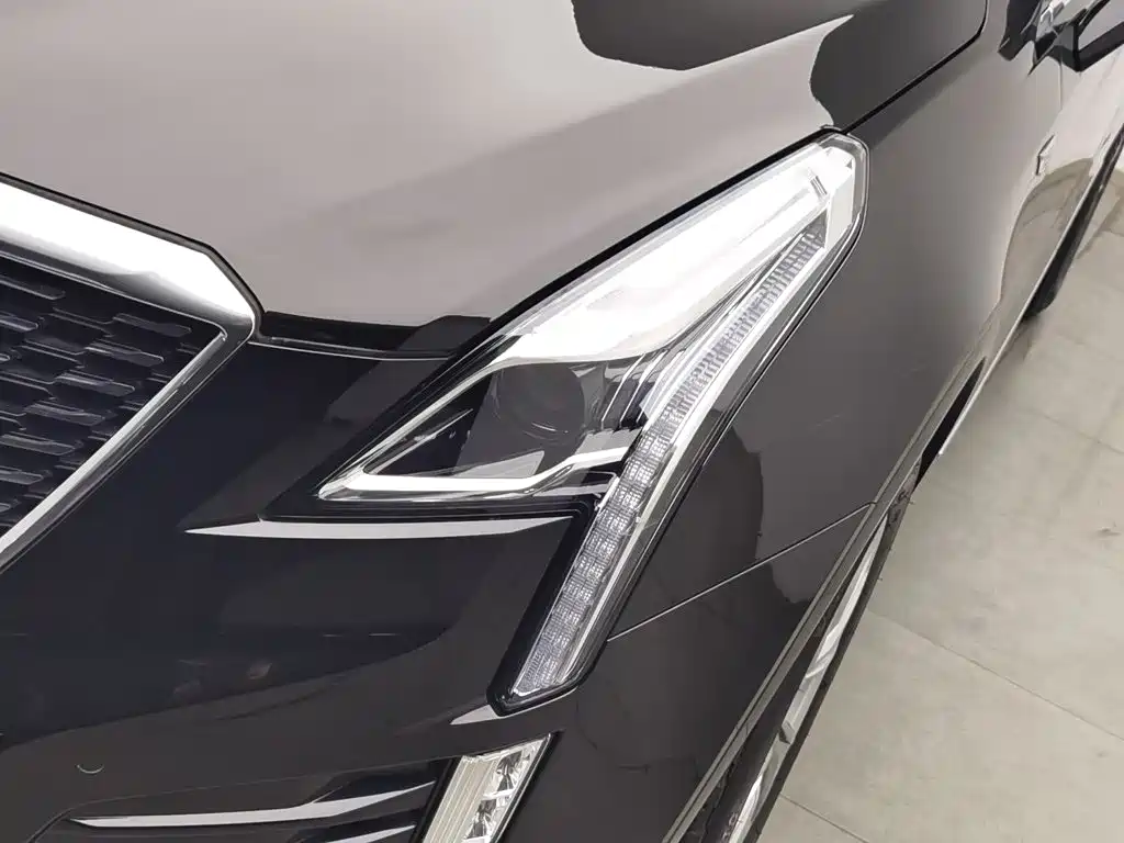Cadillac XT5 — миниатюра 7