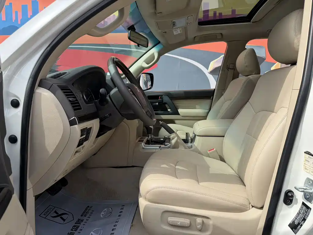 Toyota Land Cruiser 2019 4.0L GX-R