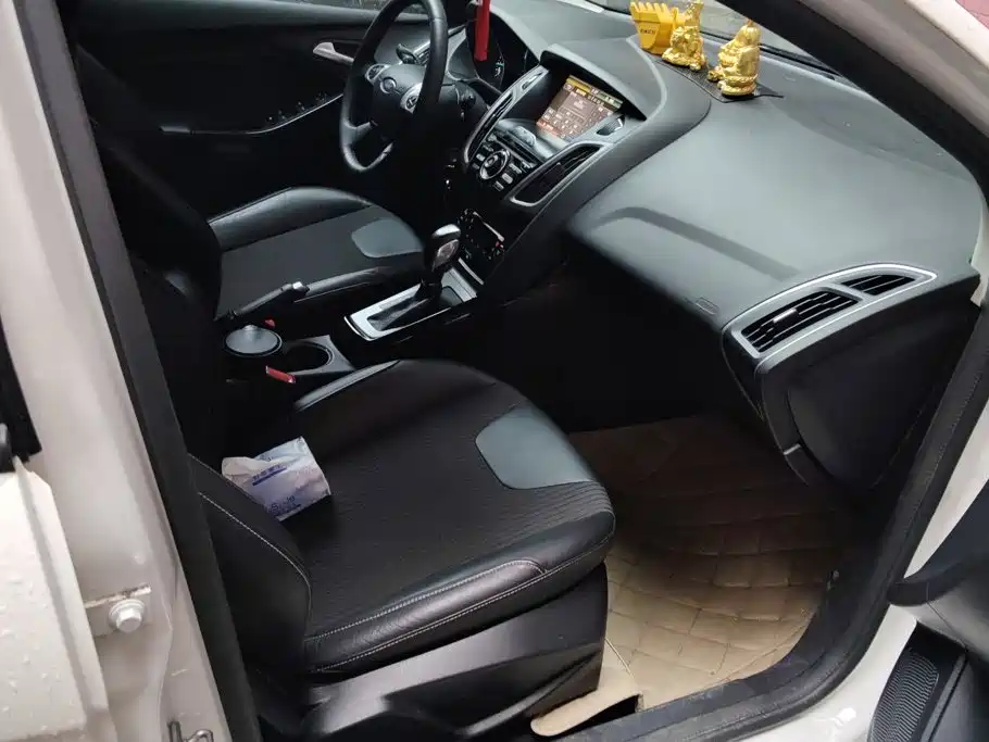 Ford Focus — миниатюра 8