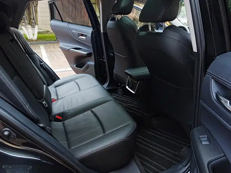 Toyota Harrier — миниатюра 5