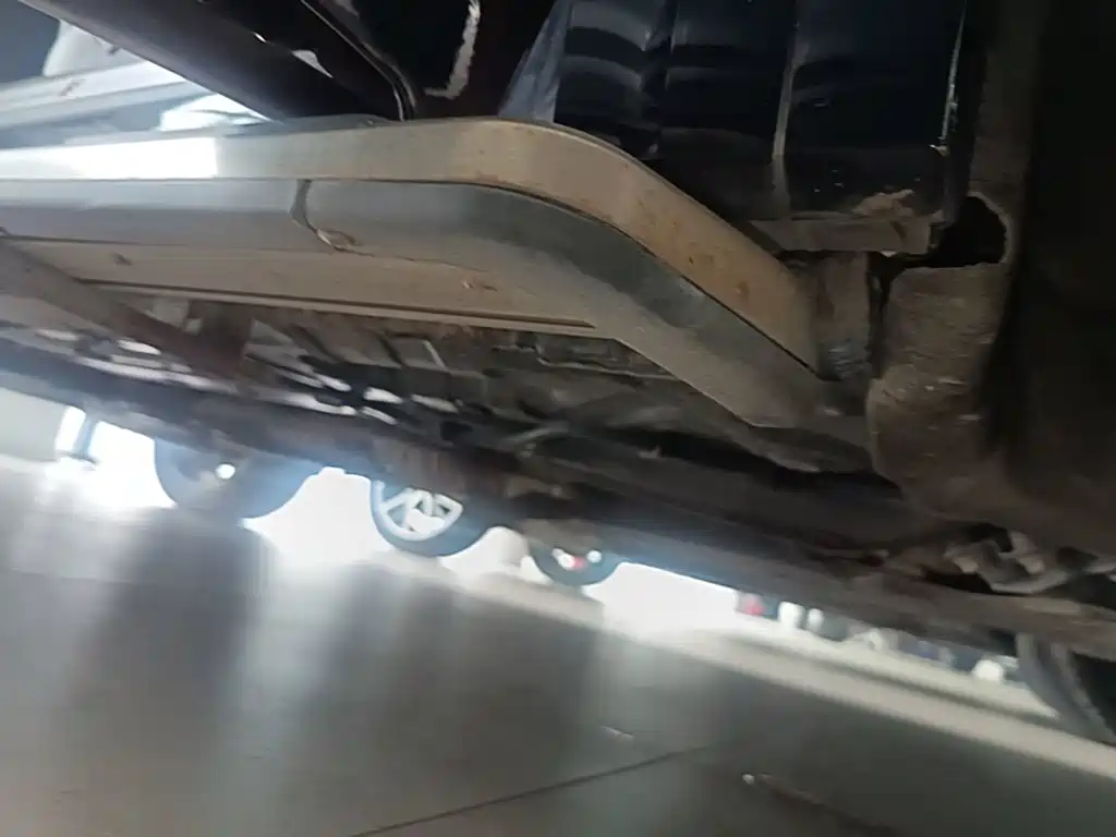 Audi Q5L — миниатюра 21