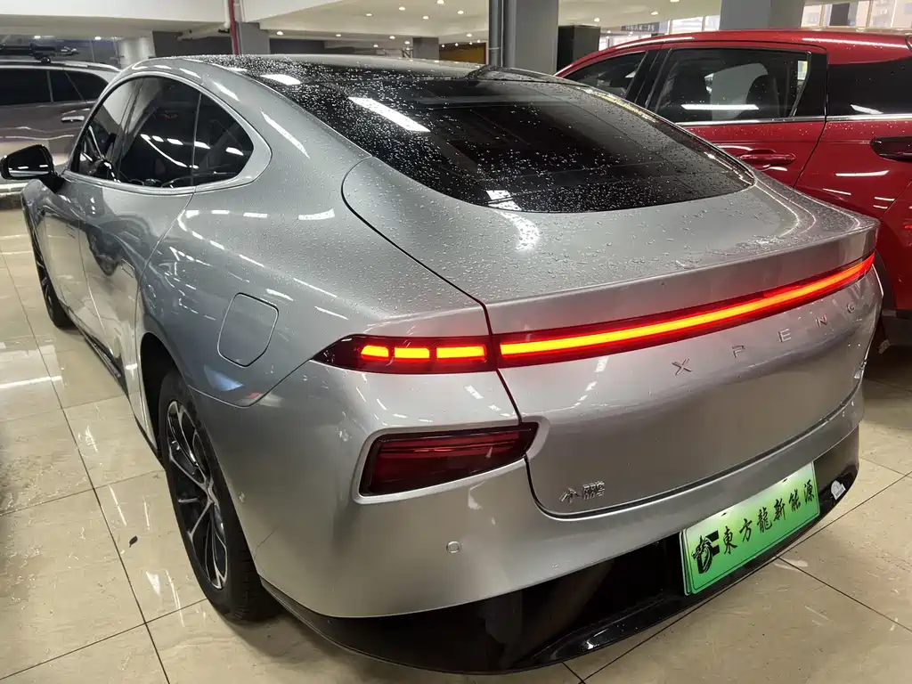 XPeng P7 — миниатюра 9