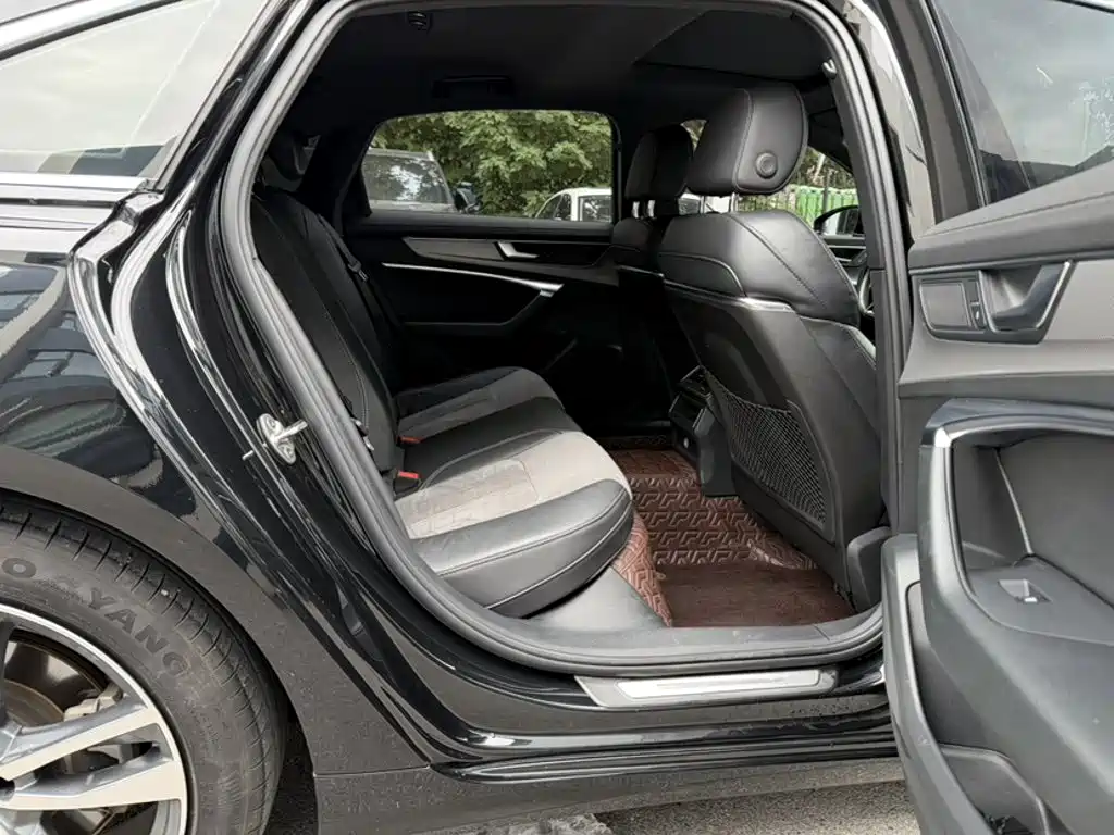 Audi A6L — миниатюра 12