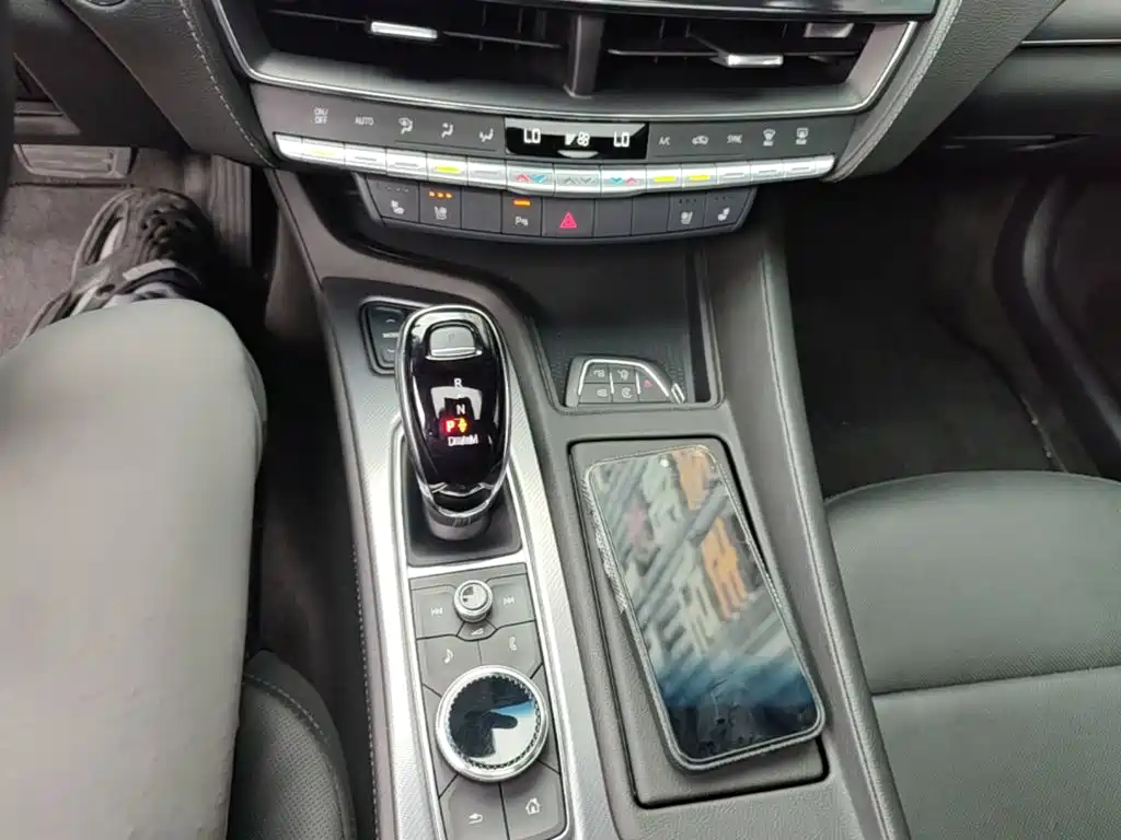 Cadillac CT5 — миниатюра 14