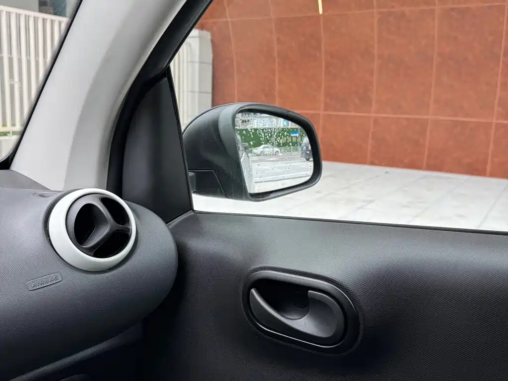 smart Smart Fortwo — миниатюра 18