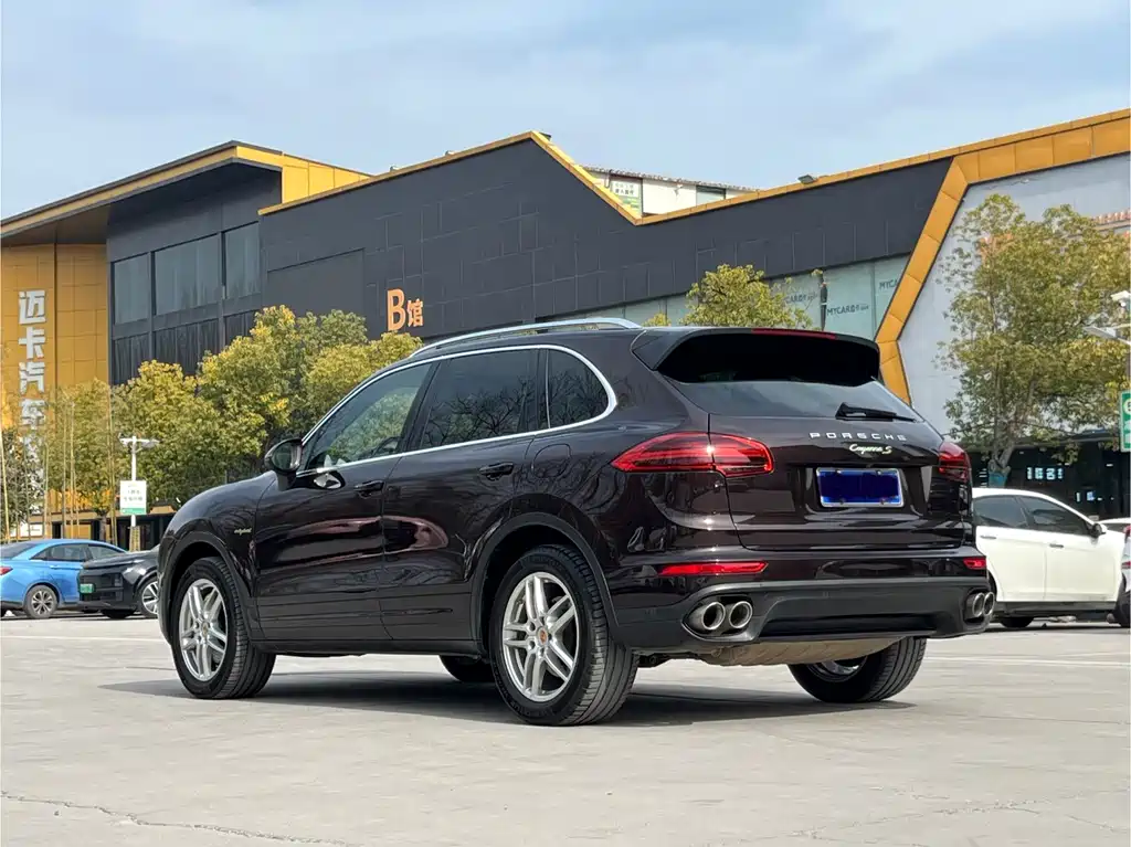 PORSCHE CAYENNE NEW ENERGY