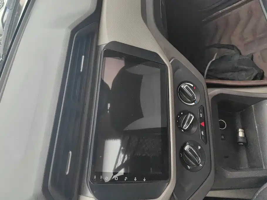 Wuling Hongguang — миниатюра 13