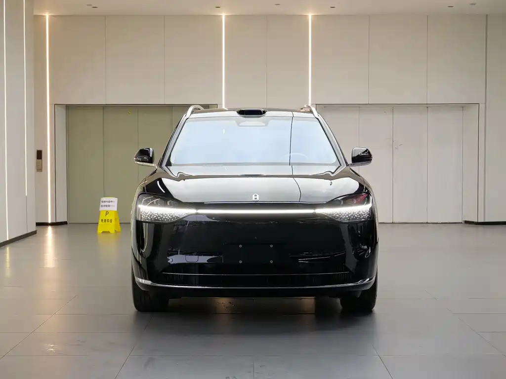 AITO ASK THE WORLD M9