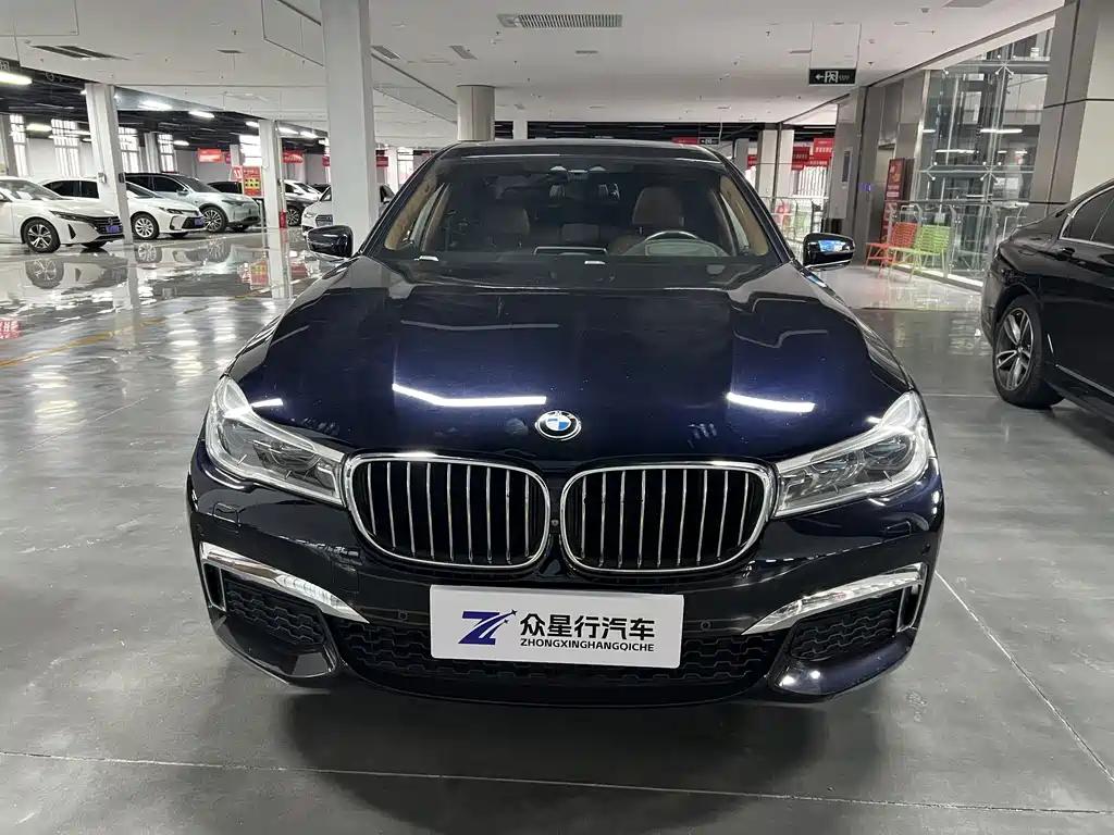 BMW 7 Series — миниатюра 2