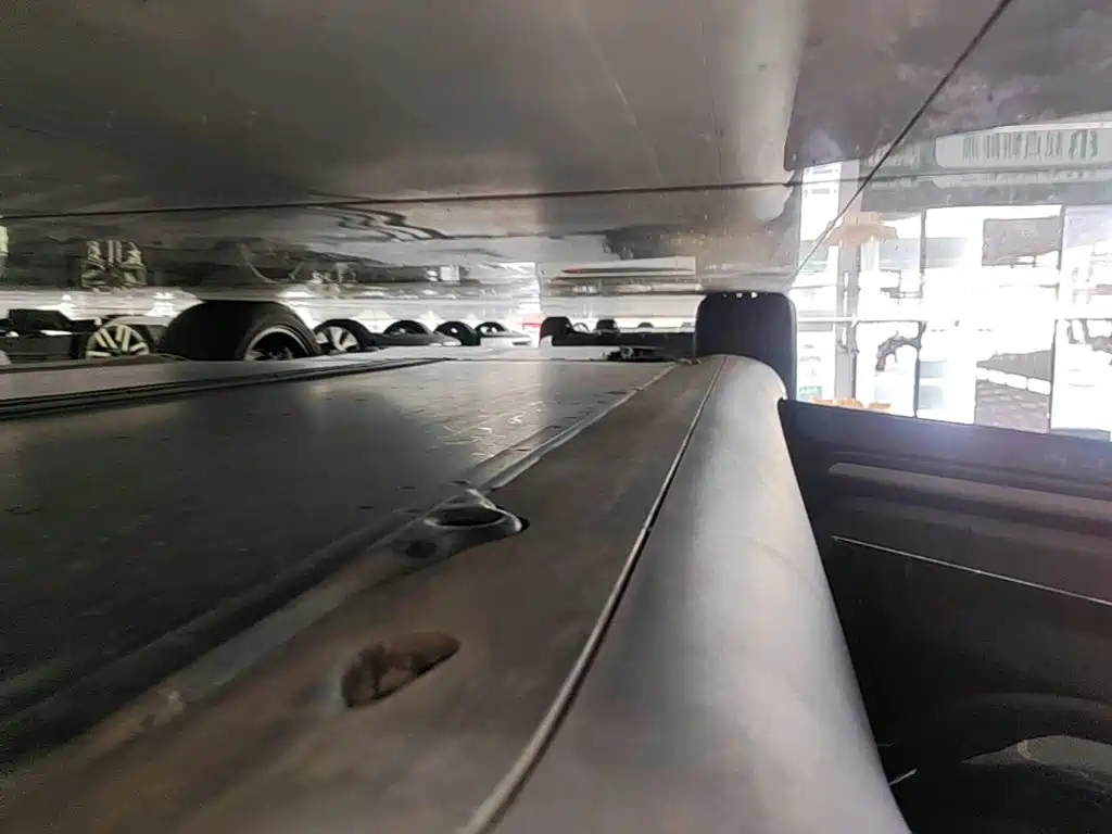 Tesla Model Y — миниатюра 22