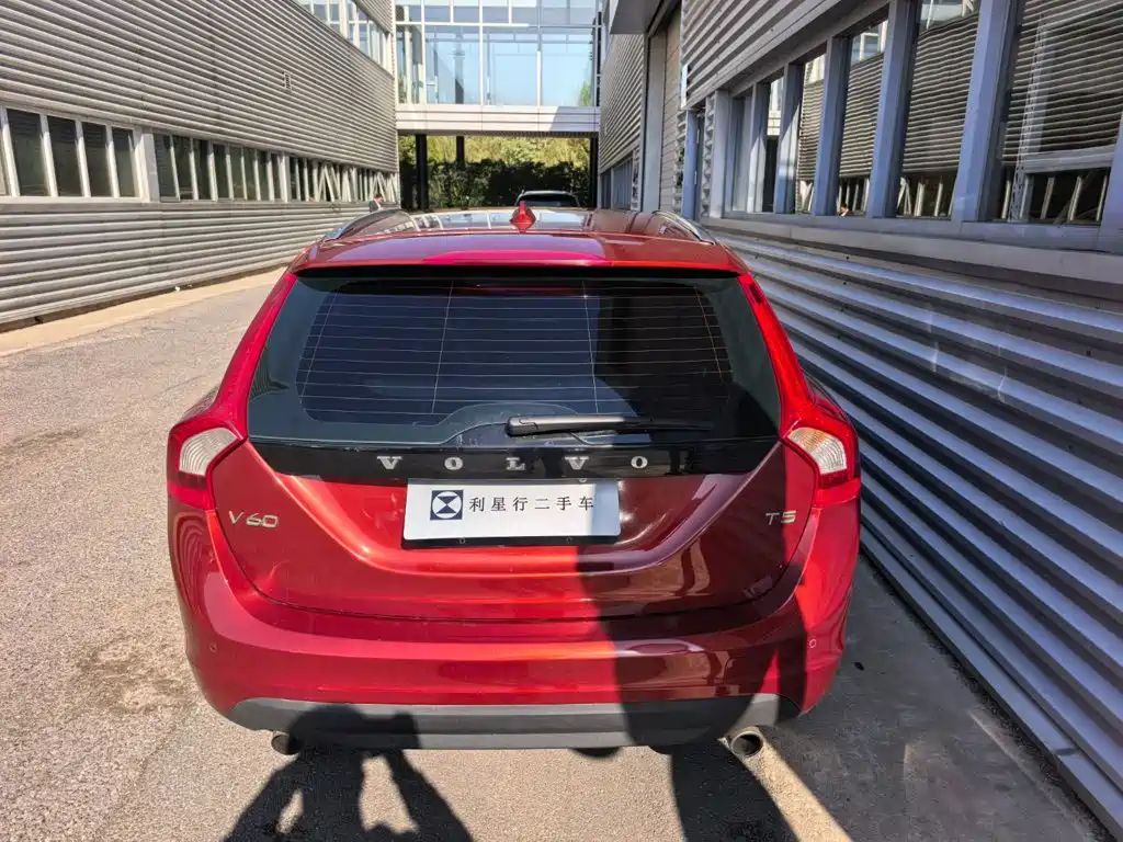 Volvo V60 — миниатюра 4