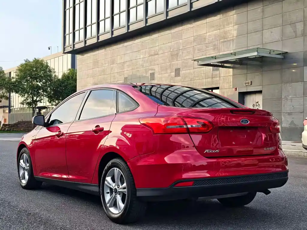 Ford Focus — миниатюра 12