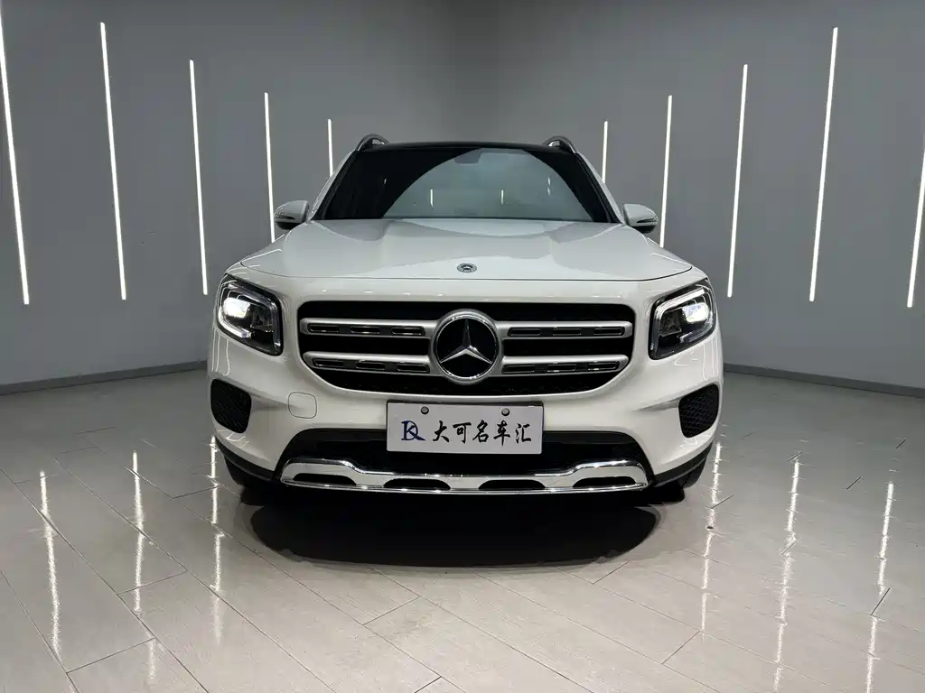 MERCEDES-BENZ GLB