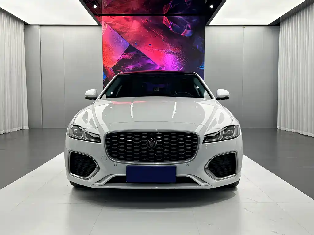 Jaguar XFL 2021 XFL 2.0T P250 Premium Luxury