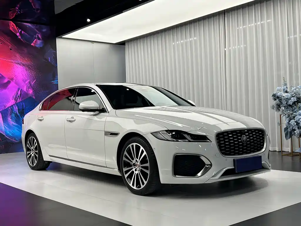 Jaguar XFL 2021 XFL 2.0T P250 Premium Luxury