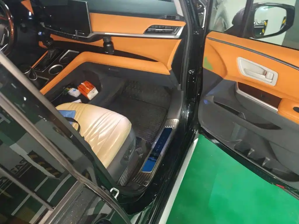 Toyota Granvia — миниатюра 20