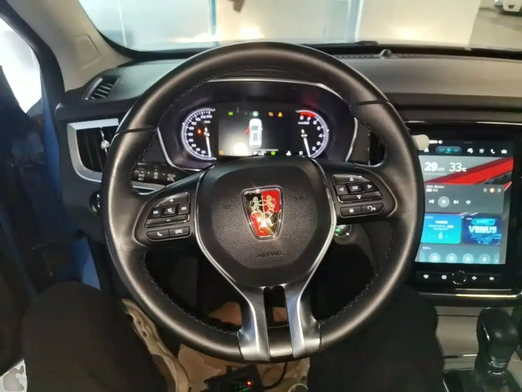 Roewe RX5 — миниатюра 11