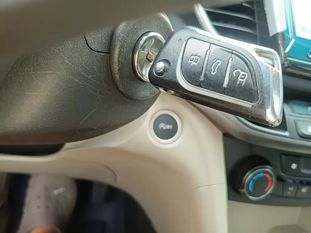 Buick Excelle — миниатюра 9