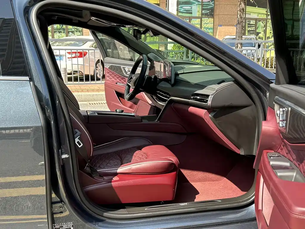 Cadillac CT6 — миниатюра 9